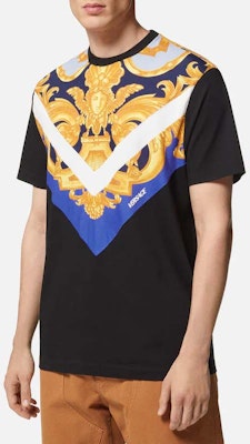 VERSACE SS23 Resort Multicolor Print Cloud Mountain Tee Black 1008483-1A06065-5U670 Lookbook VERSACE SS23 Resort Multicolor Print Cloud Mountain Tee Black 1008483-1A06065-5U670