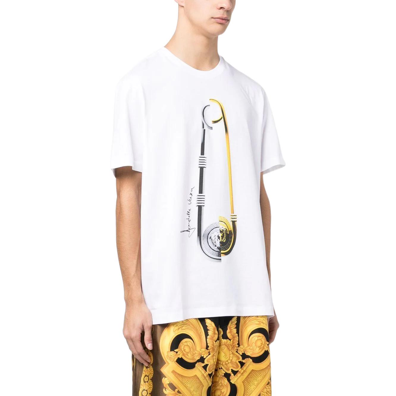 VERSACE SS23 Safety Pin Graphic Print Crewneck T-Shirt White  Fashion 1008674-1A06222-2W580 圖 5
