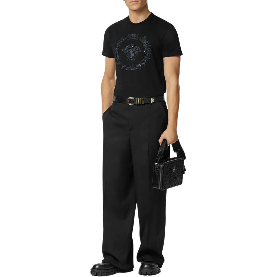 VERSACE SS24  Black Logo Graphic Print Crew Neck T-Shirt 1013944-1A10645-1B000 圖 5