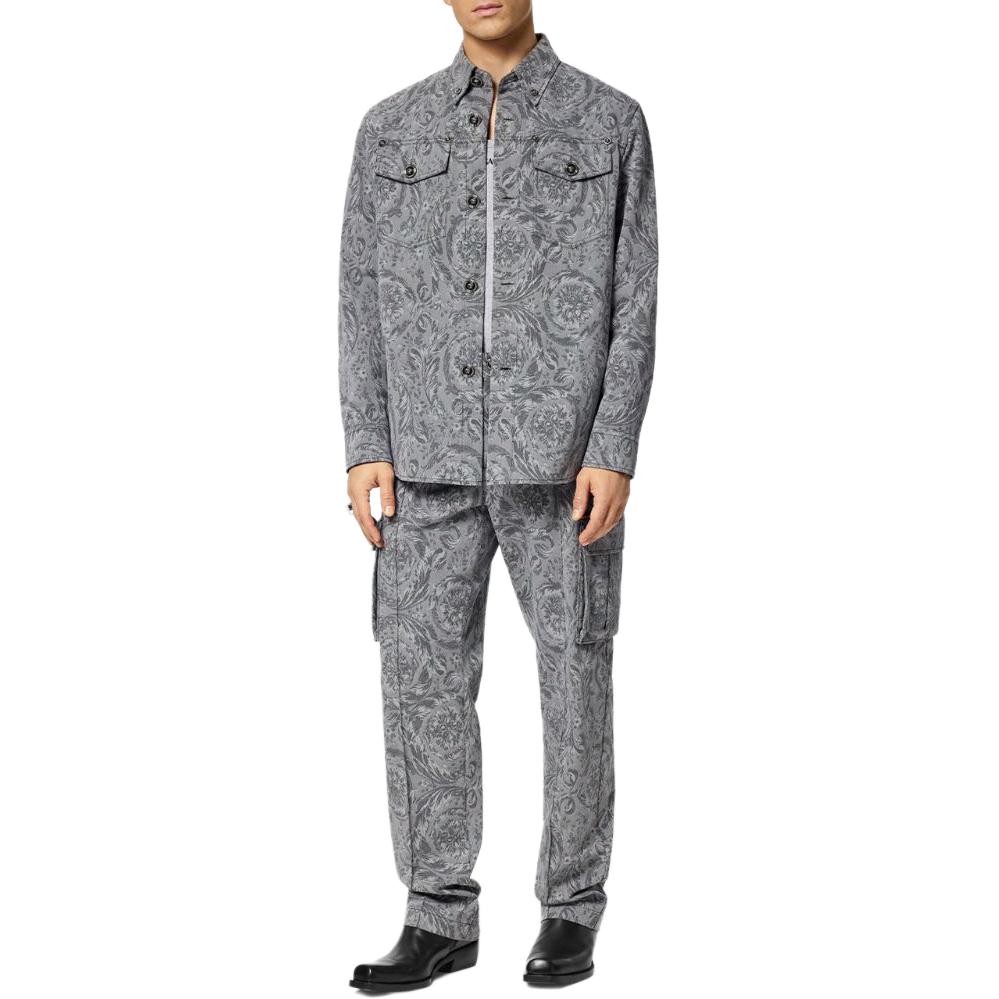 Lookbook VERSACE SS24 Kemeja Lengan Panjang Motif Bunga Warna Mist Gray. 1008738-1A11379-2BO70