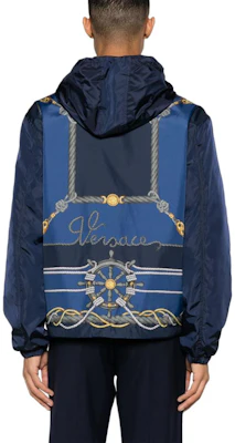 VERSACE SS24 Jaket Hooded Zip-Up Lelaki Navy Blue Letter Wheel Print Loose. 1013939-1A09842-5U170 Shop VERSACE SS24 Jaket Hooded Zip-Up Lelaki Navy Blue Letter Wheel Print Loose. 1013939-1A09842-5U170