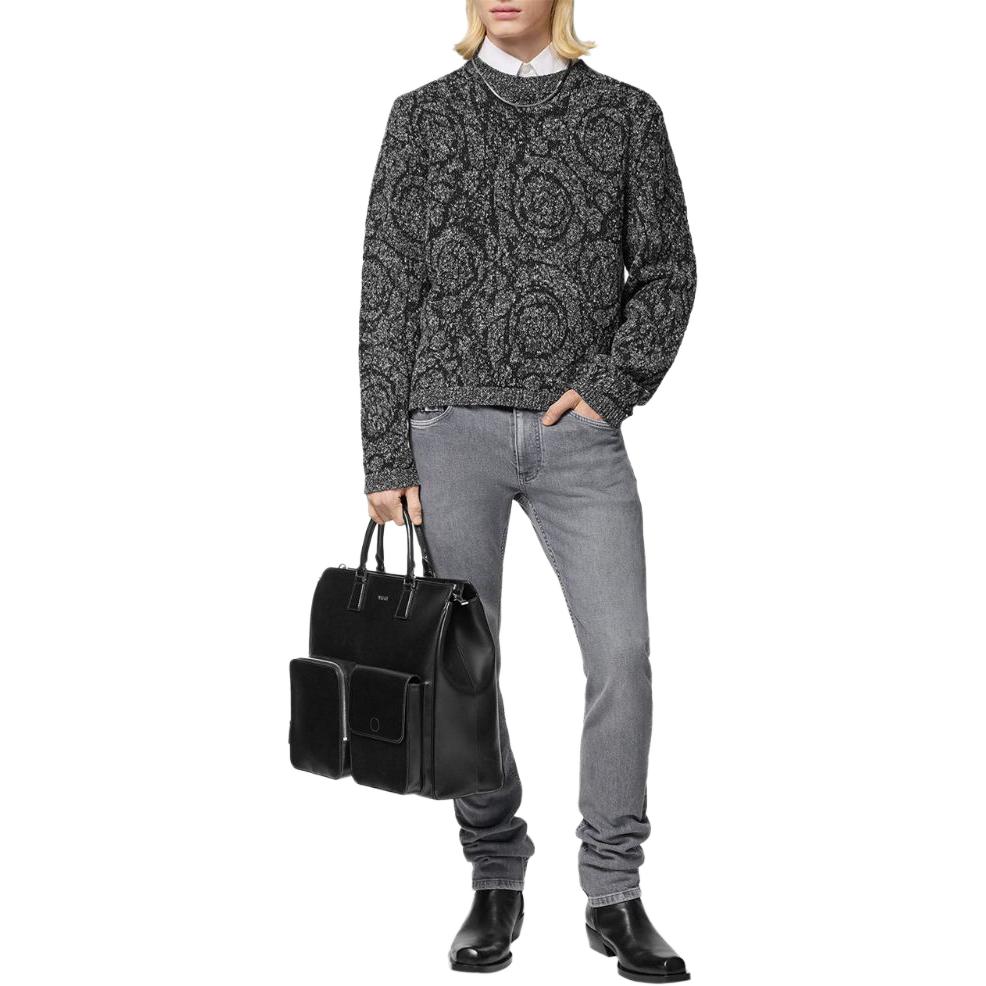 Lookbook ヴェルサーチ SS24 パターン ジャカード クルーネック ニット セーター ブラック 1016053-1A11189-1B000