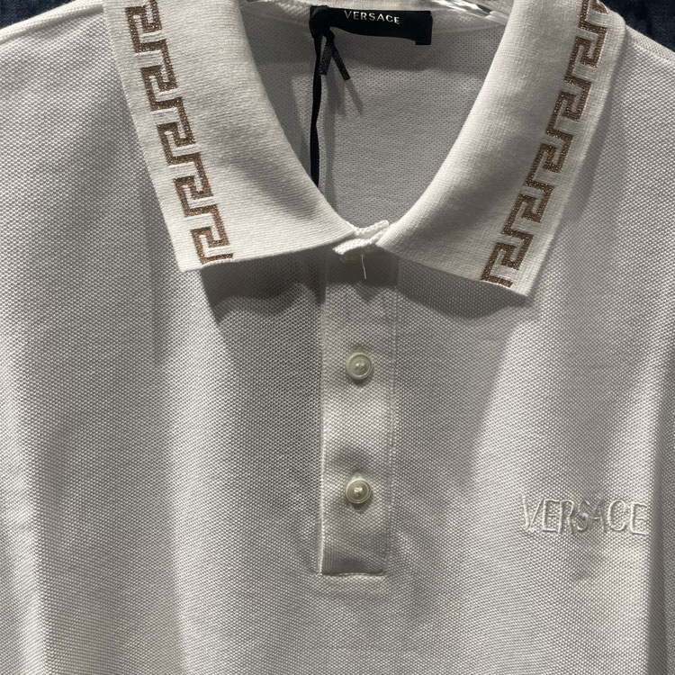 Purchase Versace SS24 White Embroidered Lettering Straight-Cut Casual  Polo Shirt 1011851-A231377-2W110