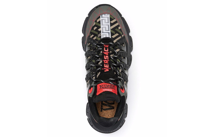 Lookbook Versace Trigreca 'Hitam Merah' DSU8094-1A01760-6K260