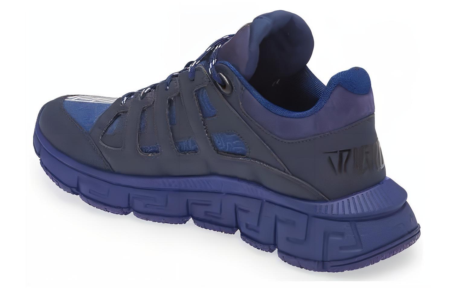 Shop Versace Trigreca 'Biru' Sepatu Pria DSU8094-1A02709-1U040