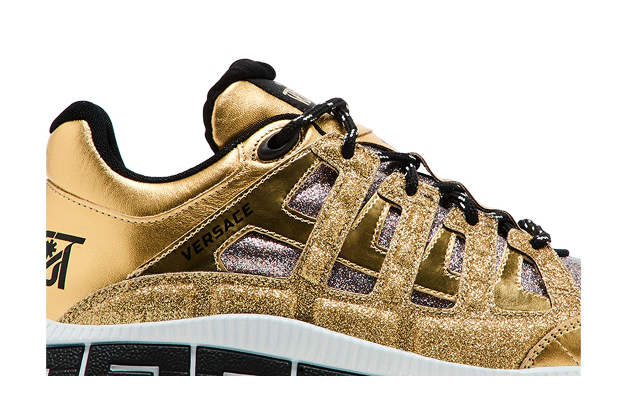 Lookbook Versace Trigreca ''Goud'' DSU8094-1A02748_6Y090