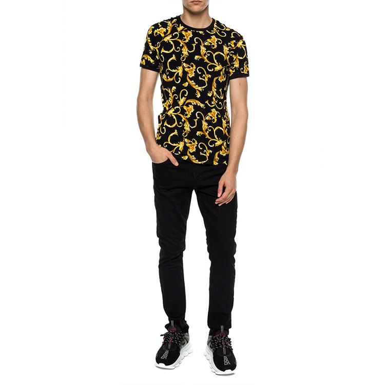 Shop VERSACE 男士复古巴洛克印花短袖T恤 AGU03003-AV00214-A732