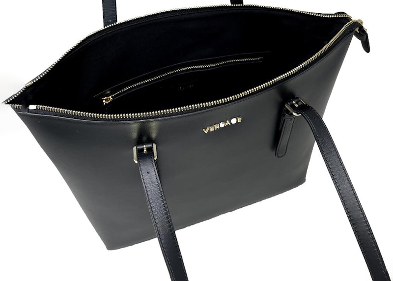 Lookbook 베르사체 버츄스 토트백 블랙
