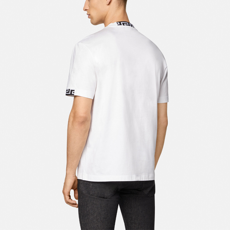 Purchase 베르사체 화이트 로고 자수 크루넥 반팔 티셔츠 A88650-A235263-A1001