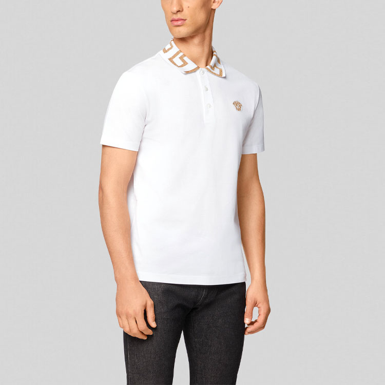 Shop Versace Polo Blanco con Letras Estampadas y Manga Corta A87402-A231240-A1001