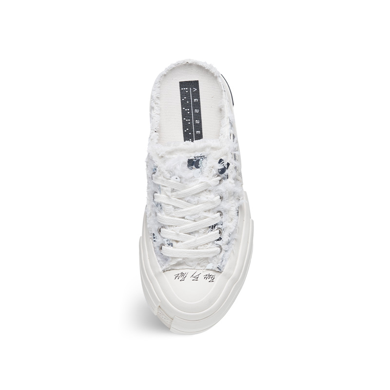 Shop xVESSEL x Converse Chuck Taylor All-Star Low 'Swan Dream' zapatillas. S23X14S