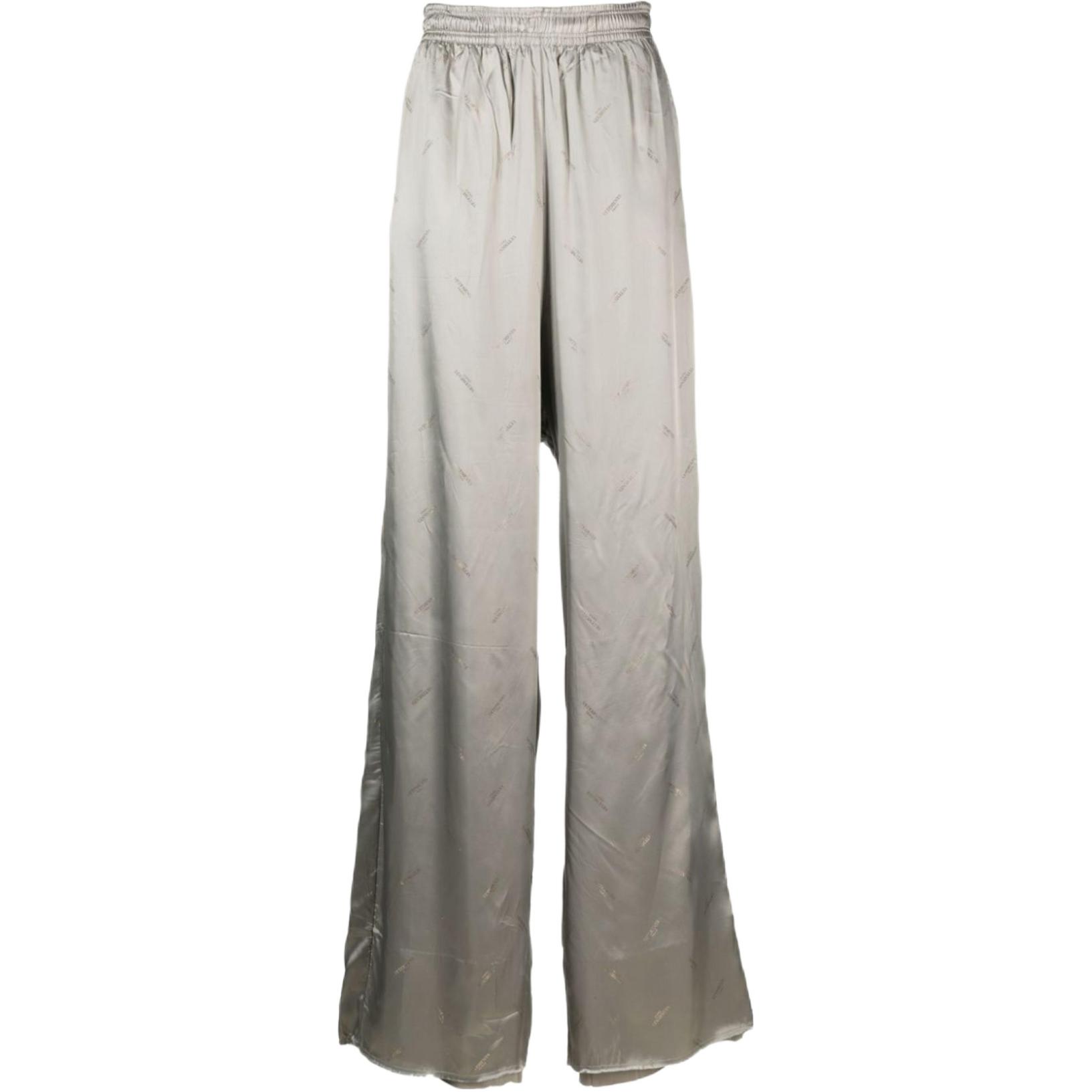 Vetements  Glossy Gradient Letter Print Wide-Leg Relaxed Lounge Pants. ME63SP120S-GREY