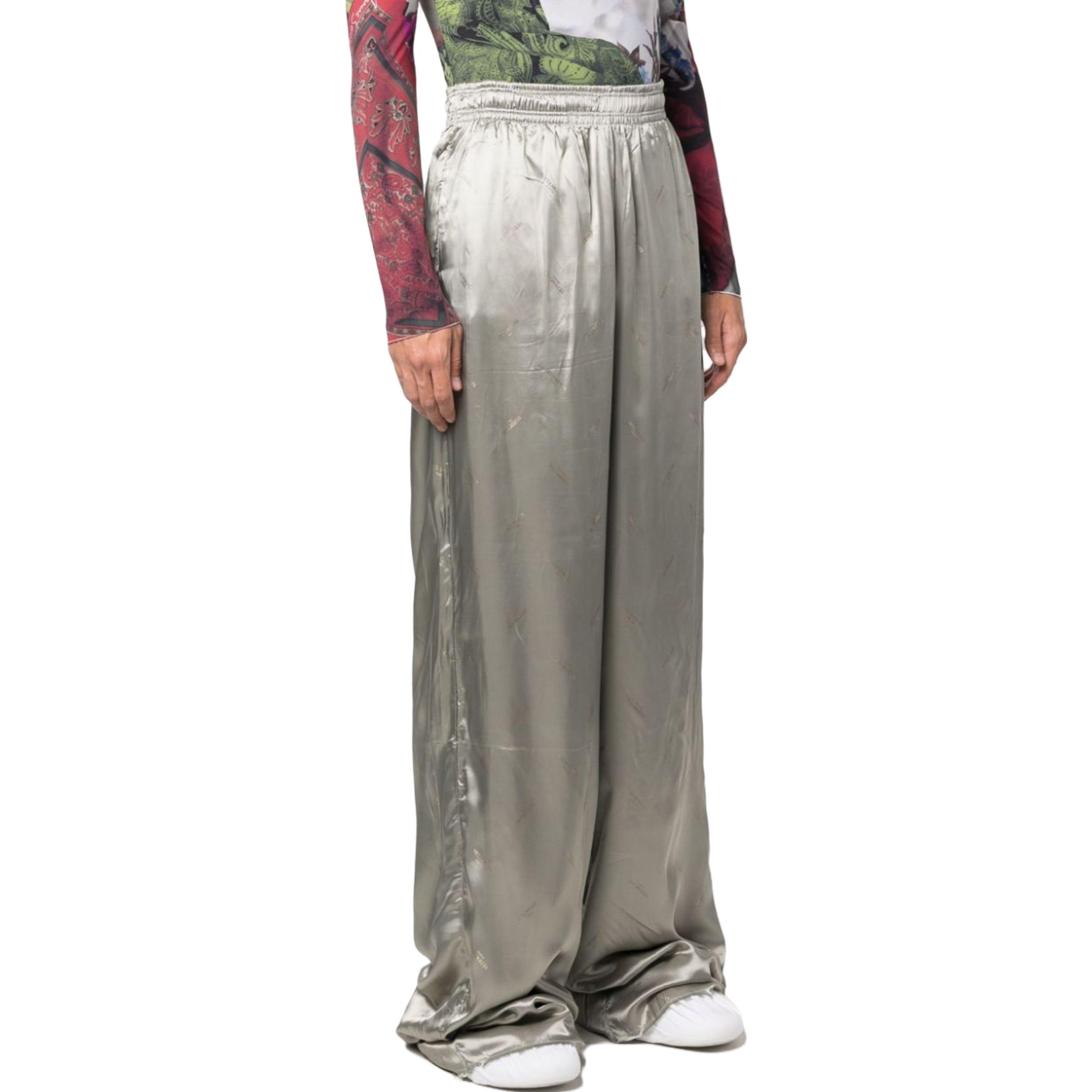 Purchase ヴェトモン グロッシーグラデーションロゴプリント ワイドレッグリラックスパンツ ME63SP120S-GREY