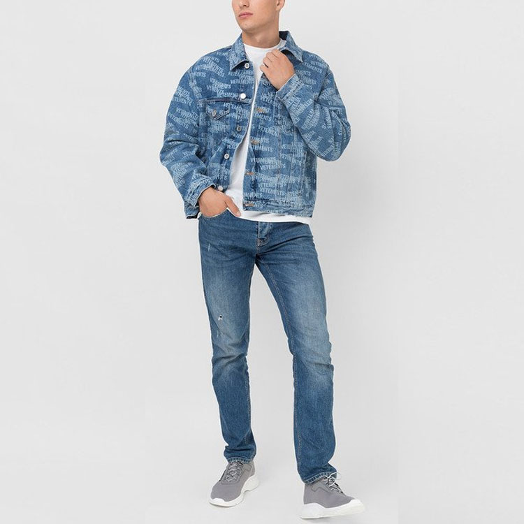 Lookbook ヴェトモン レタープリント 長袖デニムジャケット ライトブルー UA52JA250BMEDIU