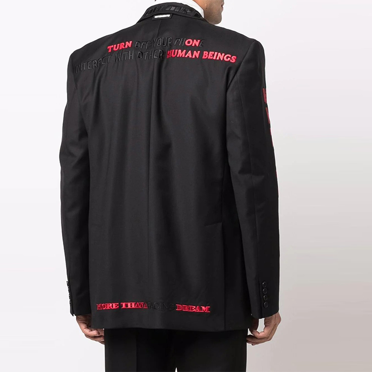 Purchase 베트멍 FW21 자수 레터 싱글 브레스티드 블레이저 유니섹스 블랙. UA52JA900B-1202