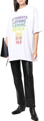 Vetements FW21 T-Shirt Lengan Pendek Cetak Huruf Warna Putih UA53TR100ZWHIRA Shop Vetements FW21 T-Shirt Lengan Pendek Cetak Huruf Warna Putih UA53TR100ZWHIRA