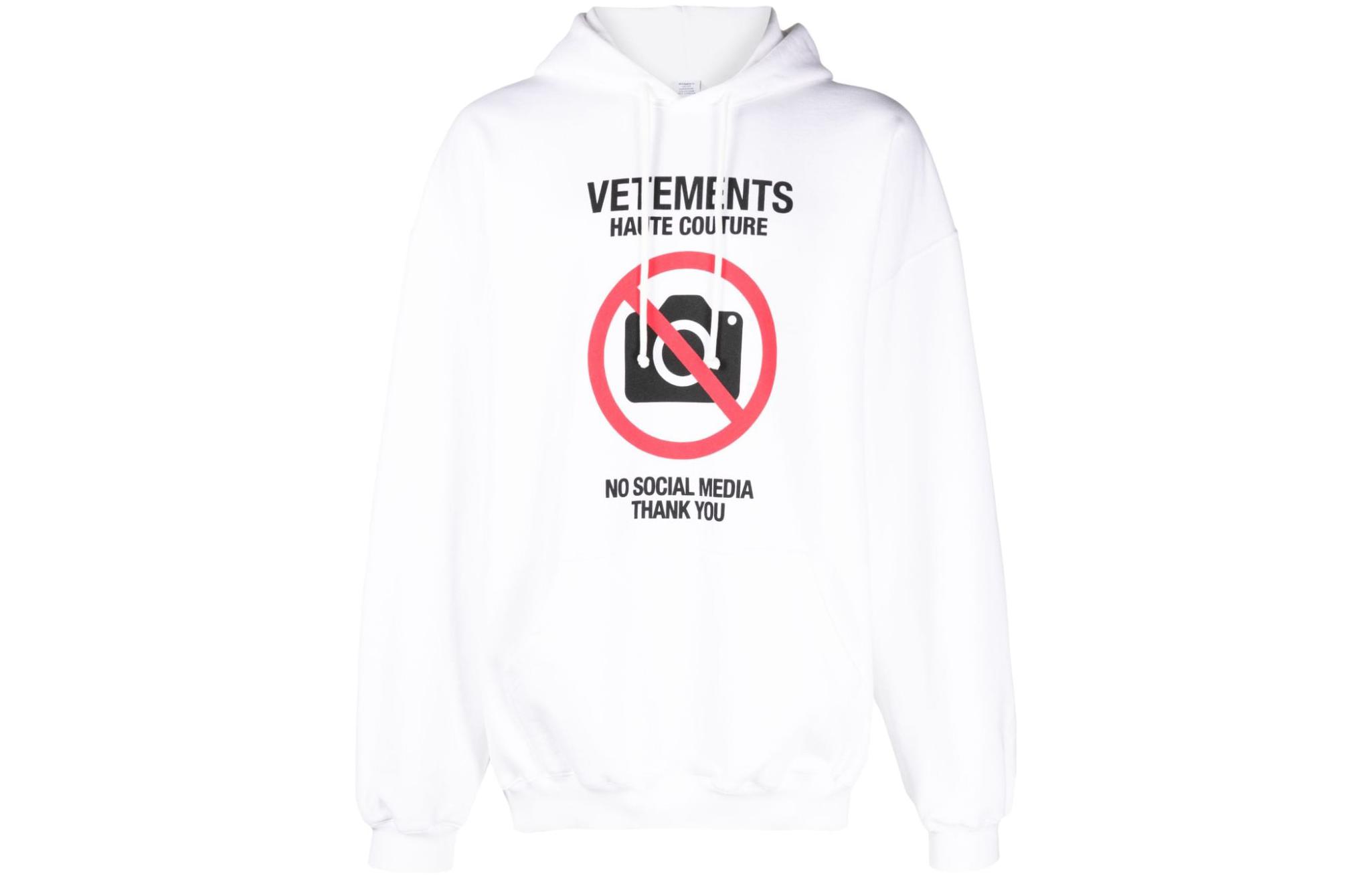 Vetements FW23 White Front Logo Graphic Hoodie Unisex UE54HD380W