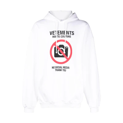 Vetements FW23 White Front Logo Graphic Hoodie Unisex UE54HD380W
