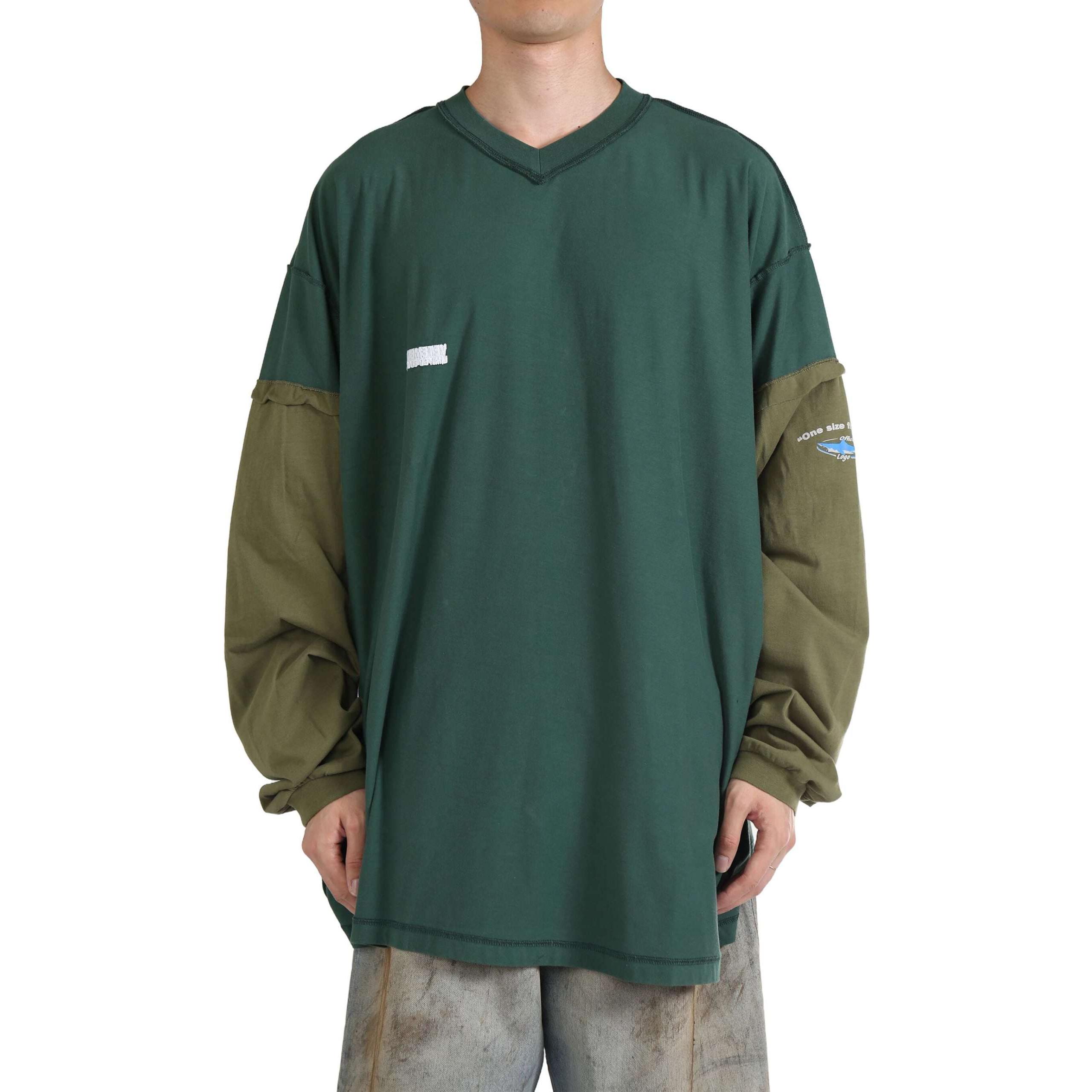Order Vetements FW24 Unisex Sweater Oversized V-Neck Patchwork Hijau. UA65LS320G-GREEN