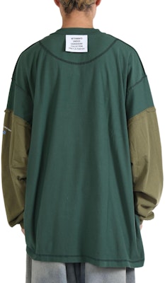 Vetements FW24 Unisex Sweater Oversized V-Neck Patchwork Hijau. UA65LS320G-GREEN Shop Vetements FW24 Unisex Sweater Oversized V-Neck Patchwork Hijau. UA65LS320G-GREEN