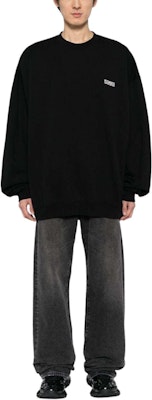 Vetements Logo Bordir Crewneck Sweatshirt Hitam Pakaian Kasual UE64CW100B Lookbook Vetements Logo Bordir Crewneck Sweatshirt Hitam Pakaian Kasual UE64CW100B