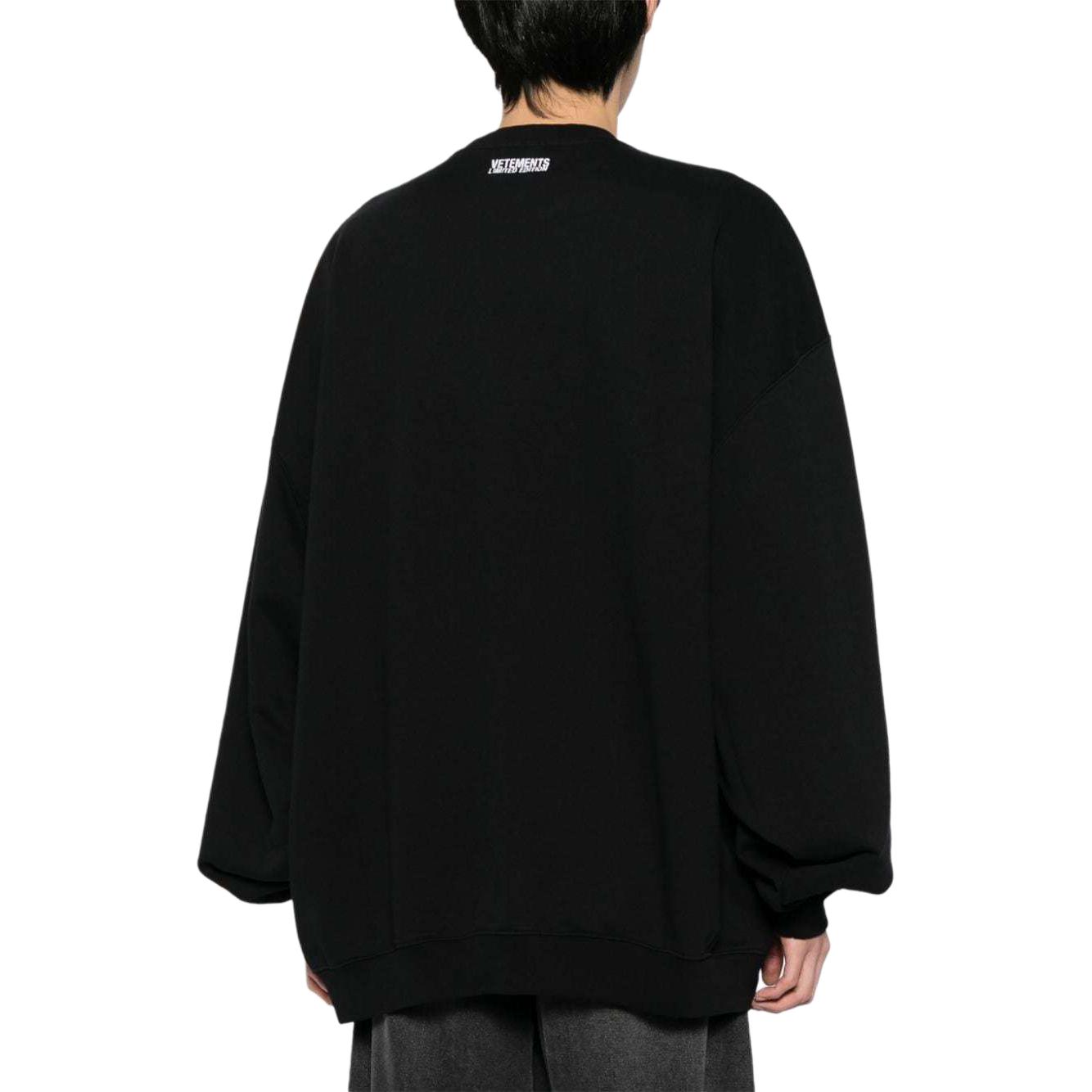 Shop 베트멍 로고 자수 크루넥 스웻셔츠 블랙 캐주얼웨어 UE64CW100B