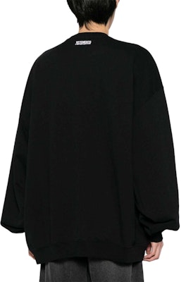 Vetements Logo Bordir Crewneck Sweatshirt Hitam Pakaian Kasual UE64CW100B Shop Vetements Logo Bordir Crewneck Sweatshirt Hitam Pakaian Kasual UE64CW100B