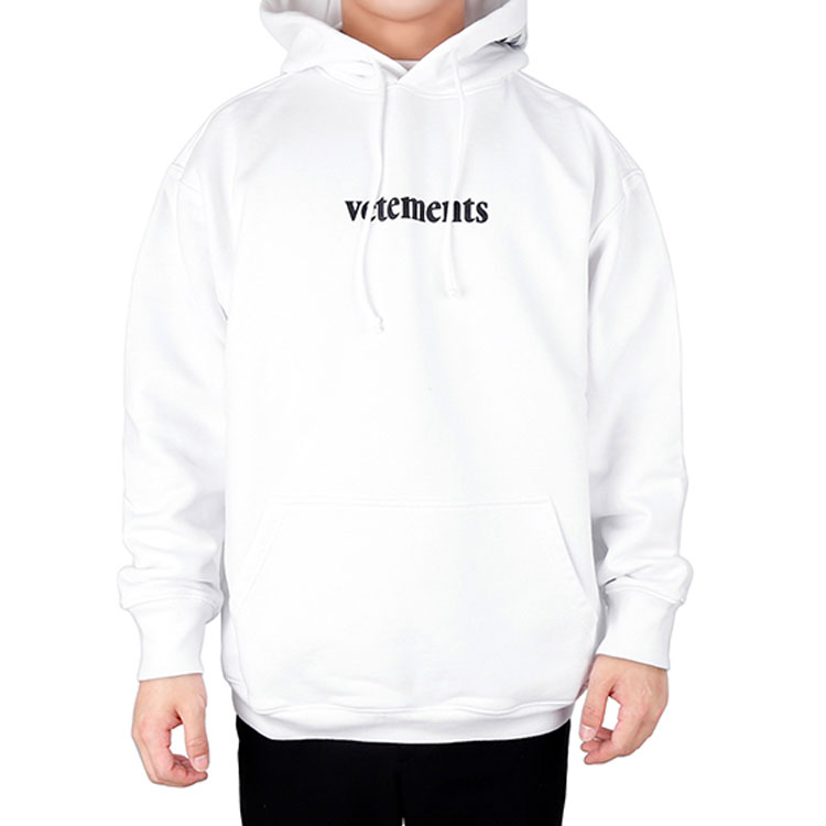 Lookbook Hoodie Putih Vetements Logo Patch Fesyen. SS20TR311-WHITE