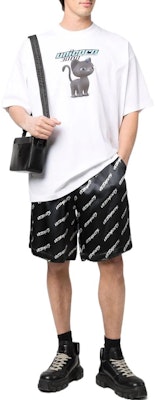 베트멍 로고 프린트 엘라스틱 웨이스트 숏팬츠 유니섹스 블랙. UE52PA260W-2661 Lookbook 베트멍 로고 프린트 엘라스틱 웨이스트 숏팬츠 유니섹스 블랙. UE52PA260W-2661