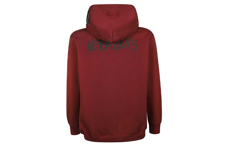 Lookbook ヴェトモン オーバーサイズ ロゴ フーディ ユニセックス マルーンカラー. UAH21TR630-BORDEAUX