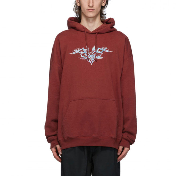 Lookbook Vetements Hoodie Logo Kecil Unisex Maroon UAH21TR637-BORDEAUS