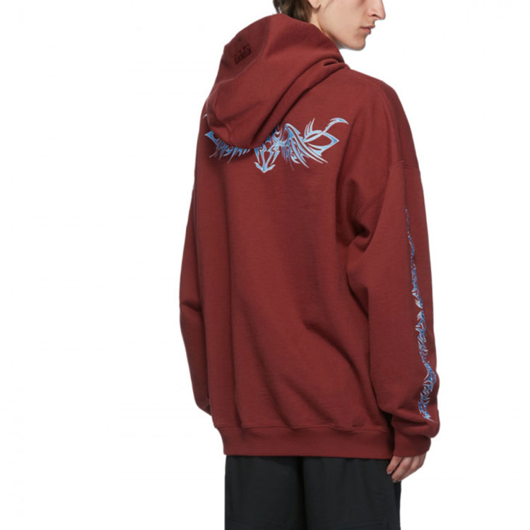Shop Vetements Hoodie Logo Kecil Unisex Maroon UAH21TR637-BORDEAUS