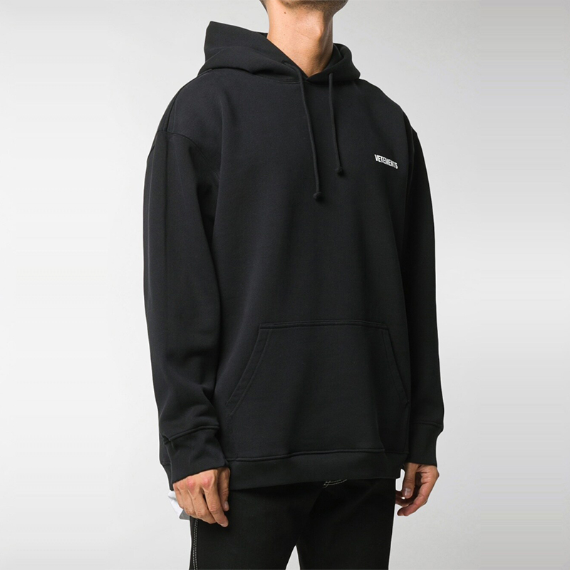 Sizing Vetements Hoodie Logo Kecil Unisex Hitam UAH21TR535-BLACK