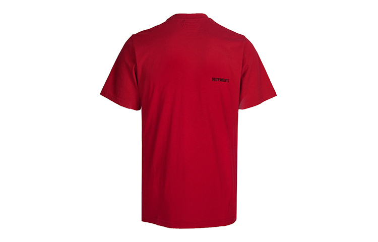 Lookbook Vetements Kemeja-T Unisex Logo Kecil Merah Crewneck. UAH21TR501-RED