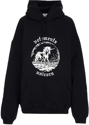 Vetements SS22 動物紋字母Logo黑色連帽上衣 男女適用 UE52TR430B Buy Vetements SS22 動物紋字母Logo黑色連帽上衣 男女適用 UE52TR430B