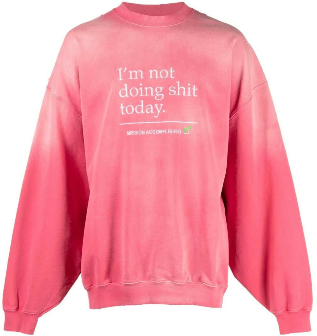 vetements-ss-23-pink-logo-print-crewneck-pullover-sweatshirt-unisex-ue-63-cn-160-p