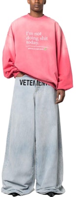 ヴェトモン SS23 ピンク ロゴプリント クルーネック プルオーバー スウェットシャツ ユニセックス UE63CN160P Lookbook ヴェトモン SS23 ピンク ロゴプリント クルーネック プルオーバー スウェットシャツ ユニセックス UE63CN160P