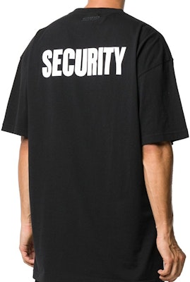 Vetements Unisex Tee Hitam Lengan Pendek Cetakan Huruf Dada dan Belakang. UAH21TR510 Cheap Vetements Unisex Tee Hitam Lengan Pendek Cetakan Huruf Dada dan Belakang. UAH21TR510