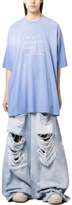 베트멍 유니섹스 블루 크루넥 레터 로고 프린트 티셔츠. UE54TR150N-WASH Lookbook 베트멍 유니섹스 블루 크루넥 레터 로고 프린트 티셔츠. UE54TR150N-WASH