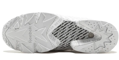 Details for Vetements x Reebok InstaPump Fury '表情符號' CN3765