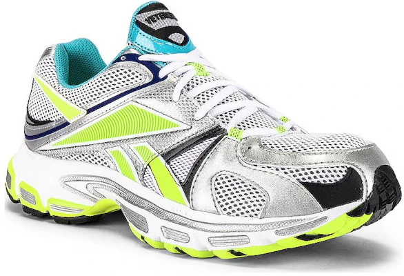Vetements x Reebok 钉鞋 200 '银色青柠' EG7629 Lookbook Vetements x Reebok 钉鞋 200 '银色青柠' EG7629