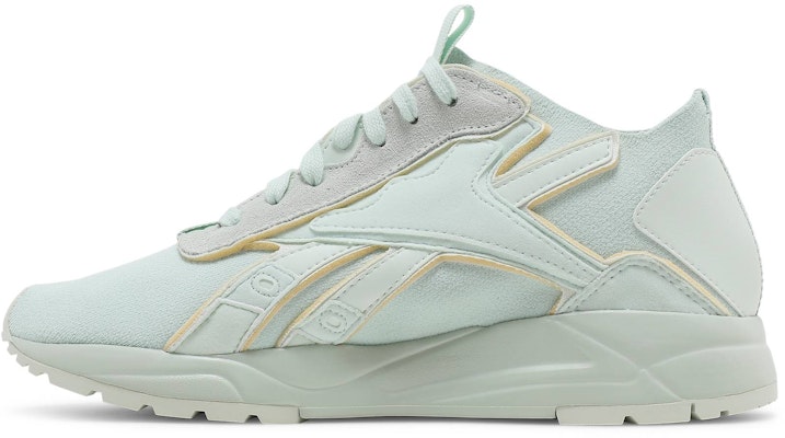 Victoria Beckham x 锐步 Bolton Low 'Storm Glow' 低帮运动鞋 H02595 Lookbook Victoria Beckham x 锐步 Bolton Low 'Storm Glow' 低帮运动鞋 H02595