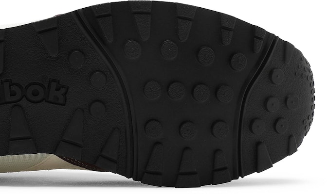 Victoria Beckham x Reebok Rapide 'Putih Klasik Merah Maroon' H02606 Purchase Victoria Beckham x Reebok Rapide 'Putih Klasik Merah Maroon' H02606