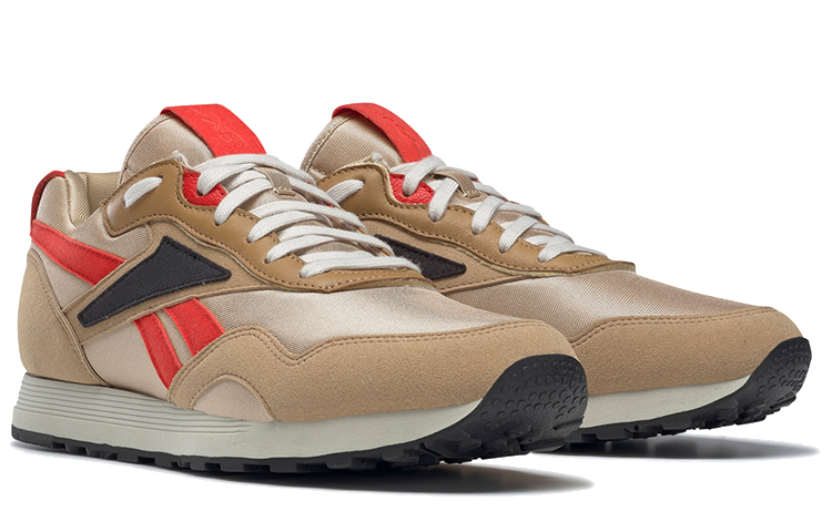 Lookbook Victoria Beckham x Reebok Rapide ''Camel Soft Rosso'' FZ4275