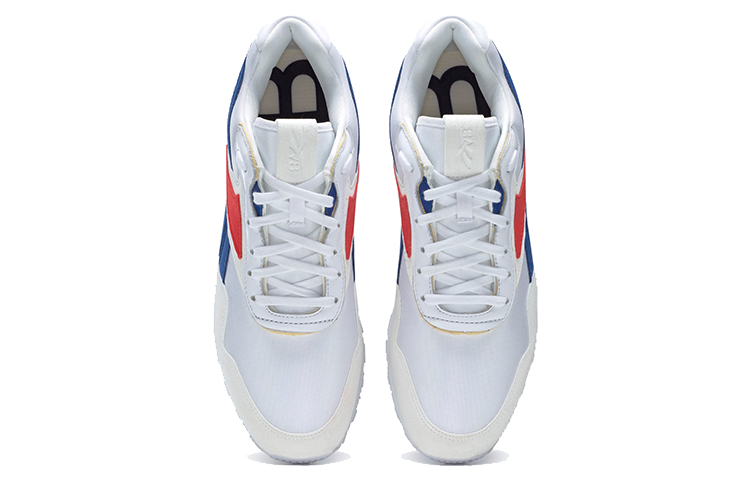 Shop 维多利亚贝克汉姆 x 锐步 Rapide '白蓝红' 运动鞋 FZ4276