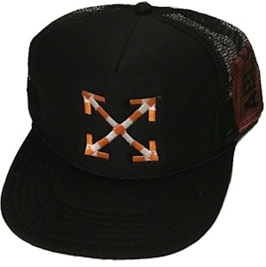 Topi Trucker Hitam Virgil Abloh x MCA Figures of Speech Arrows Buy Topi Trucker Hitam Virgil Abloh x MCA Figures of Speech Arrows