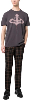 ヴィヴィアンウエストウッド グラフィックプリント クルーネックルーズフィットTシャツ グレー 3G010014J001MGOP402 Lookbook ヴィヴィアンウエストウッド グラフィックプリント クルーネックルーズフィットTシャツ グレー 3G010014J001MGOP402