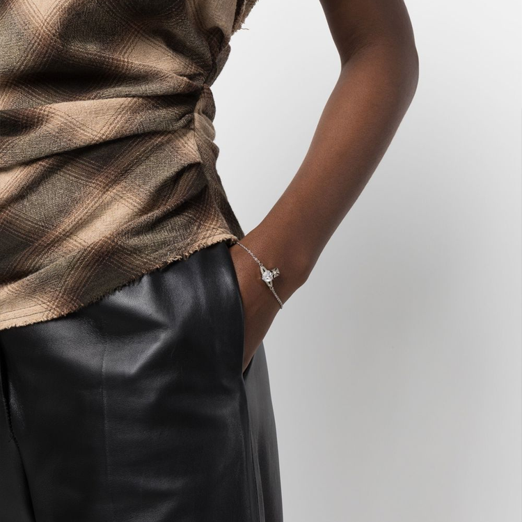 Purchase 薇薇安·魏斯伍德女性銀色黃銅鏈條手鍊 Bas Relief 系列 6102020Q02P169