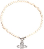 Vivienne Westwood Hilario Silver Saturn Pendant Pearl Necklace Silver . 6301010X02P235IMP235 Vivienne Westwood Hilario Silver Saturn Pendant Pearl Necklace Silver . 6301010X02P235IMP235