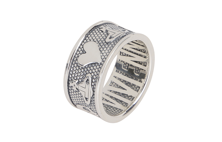 Lookbook Anillo Unisex Plata Vivienne Westwood Kingston Saturno con Calavera Grabada. 6404008001Q001